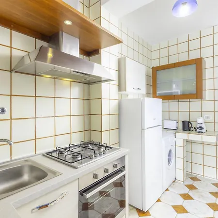 Apartament La Vela Bianca *