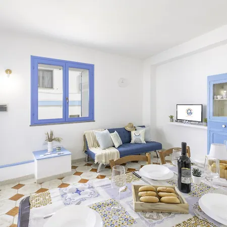 Apartment La Vela Bianca *