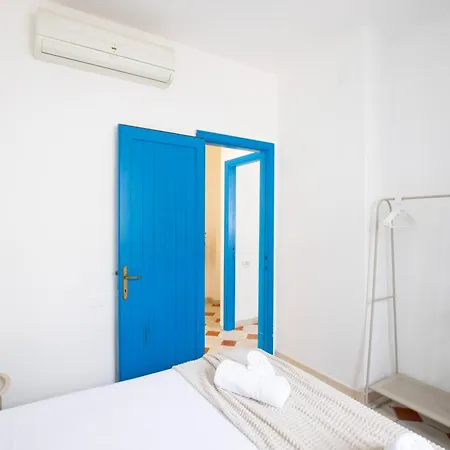 Apartment La Vela Bianca *
